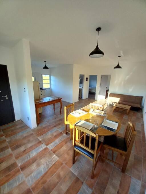 Comoda Casa Con Jardin En Колонія-дель-Сакраменто Екстер'єр фото