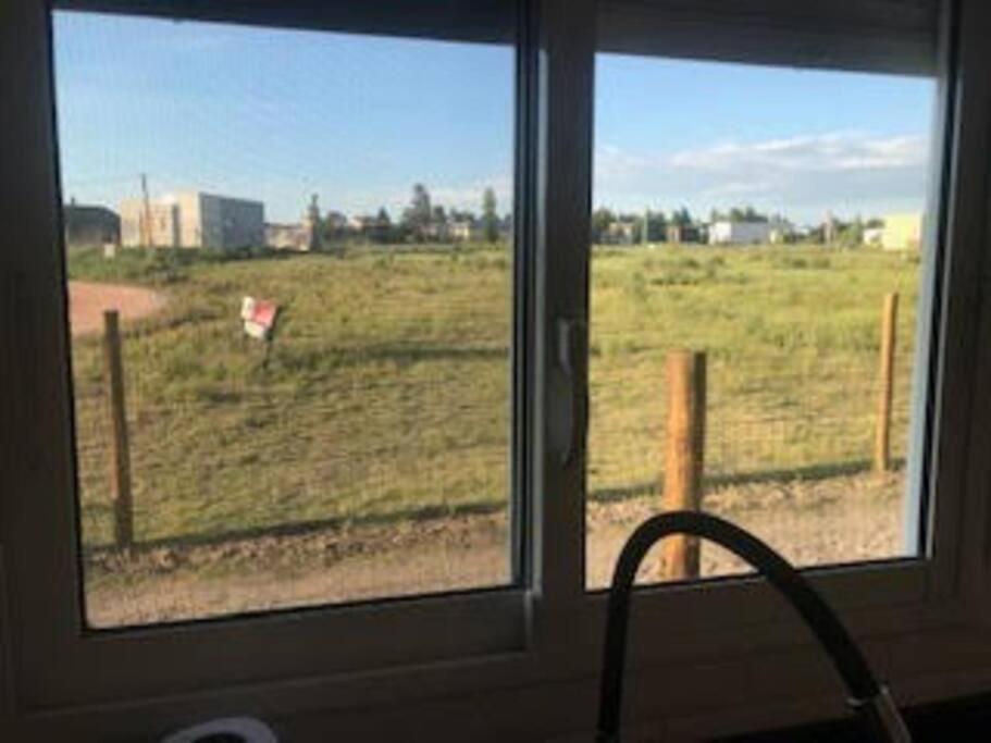 Comoda Casa Con Jardin En Колонія-дель-Сакраменто Екстер'єр фото